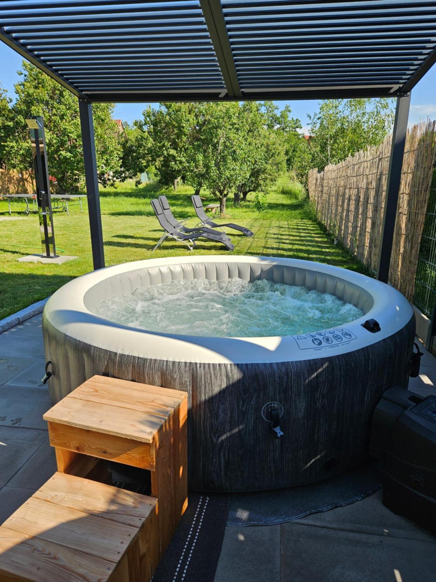 Holiday Home Znojmo W/ Wellness & Wine מראה חיצוני תמונה